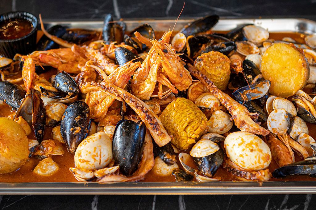 Restaurant Bacau | Restaurant Casa Boiereasca Bacau | Restaurant in Bacau | Fructe de mare Bacau | Paste Bacau | Restaurante in Bacau | Restaurant cu terasa Bacau | Terasa Bacau